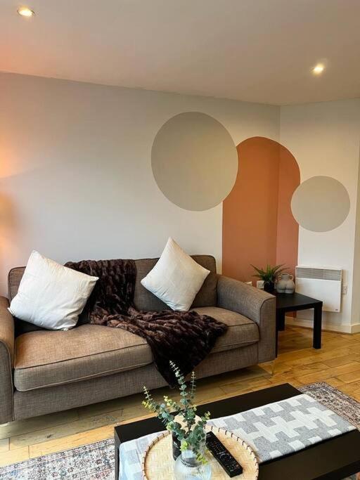 Chic 1 Bed Centrally Located Apartment - Birmingham Jq Bagian luar foto